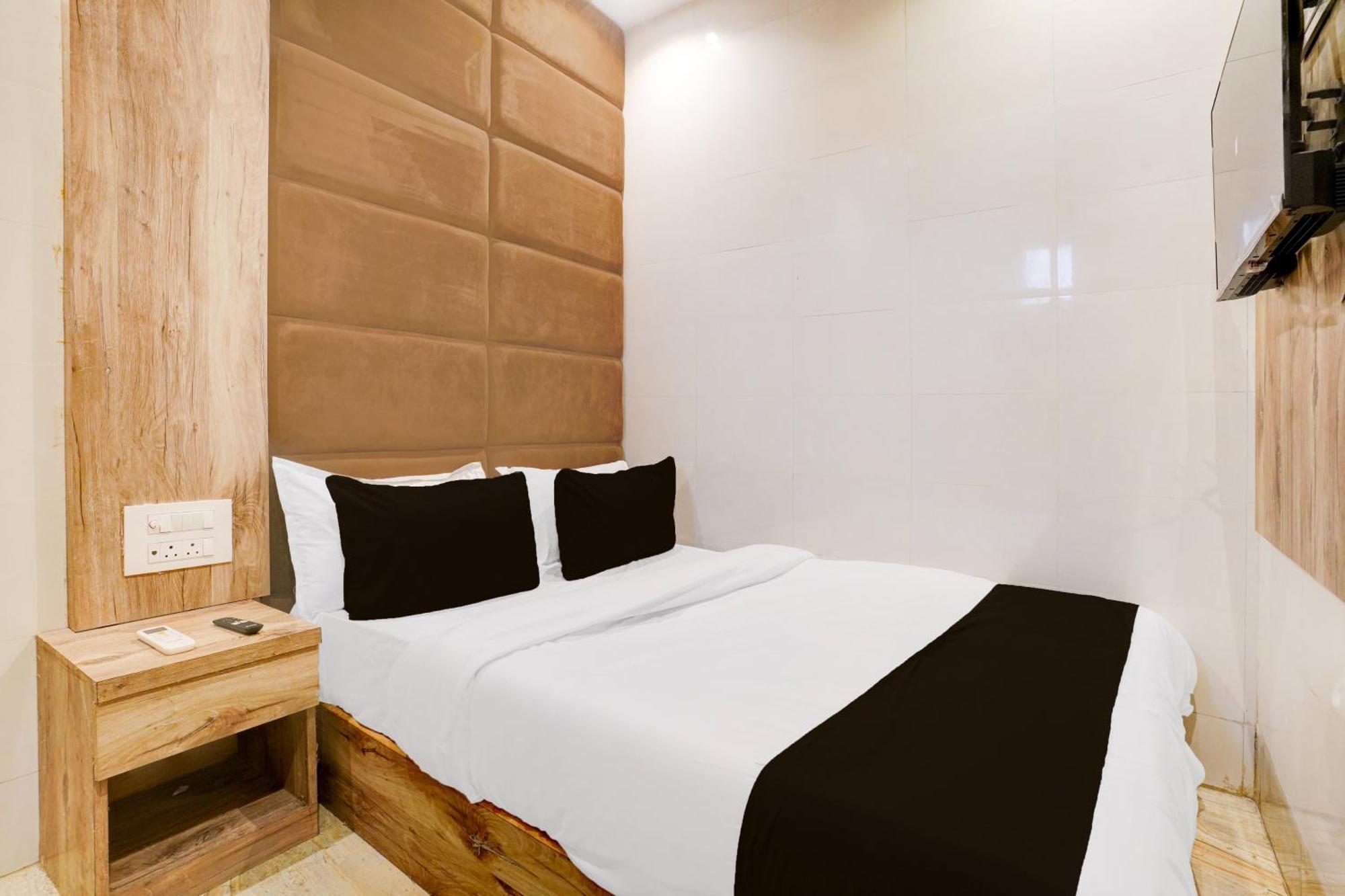 O New Firdous Hotel Bombaj